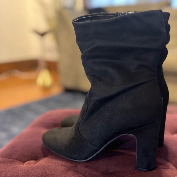 Kelly & Katie Tagazee ankle booties, size 9.5 - Picture 8 of 11